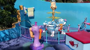 Conheça a divertida e colorida Dr. Seuss Landing no Island of Adventure 38