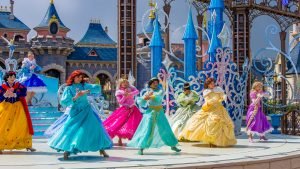 Conheça os incríveis shows e atrações na Main Street da Disneyland Paris 84